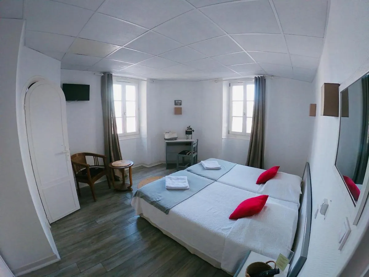 Le Petit Hotel Biarritz