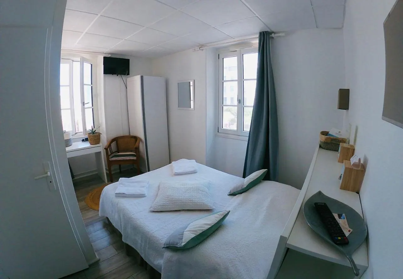 Le Petit Hotel Biarritz