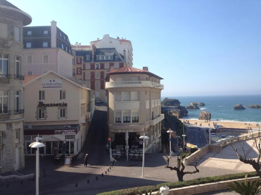 Le Petit Hotel Biarritz